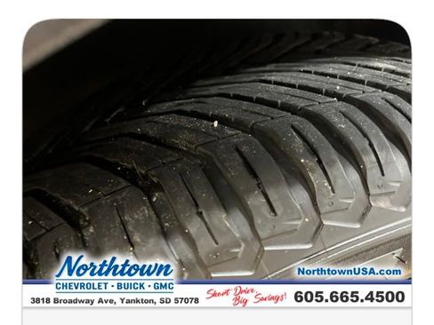 Used 2022 GMC Terrain SLE w/ Elevation Edition image 28