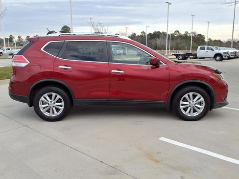 Used 2016 Nissan Rogue SV image 5
