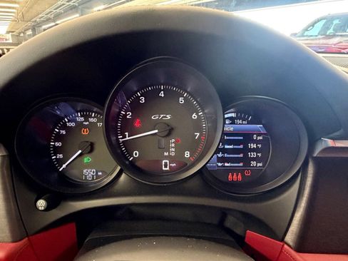 Certified 2025 Porsche Macan GTS AWD/4WD image 10