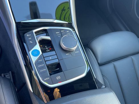 Used 2024 BMW i4 xDrive40i image 25