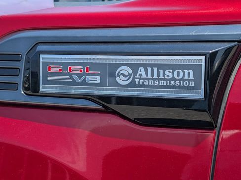 Used 2024 GMC Sierra 2500 AT4 w/ AT4 Premium Plus Package AWD/4WD image 12