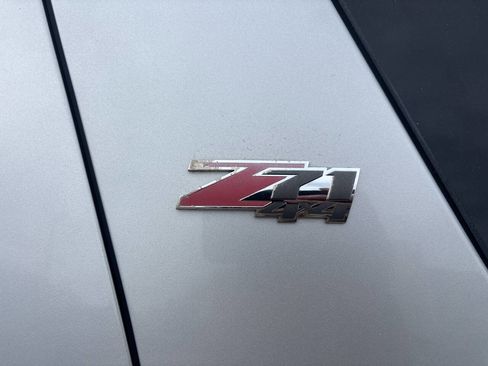 Used 2010 Chevrolet Tahoe LT w/ Luxury Package image 18