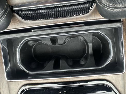 Used 2023 Jeep Grand Wagoneer Series II image 26