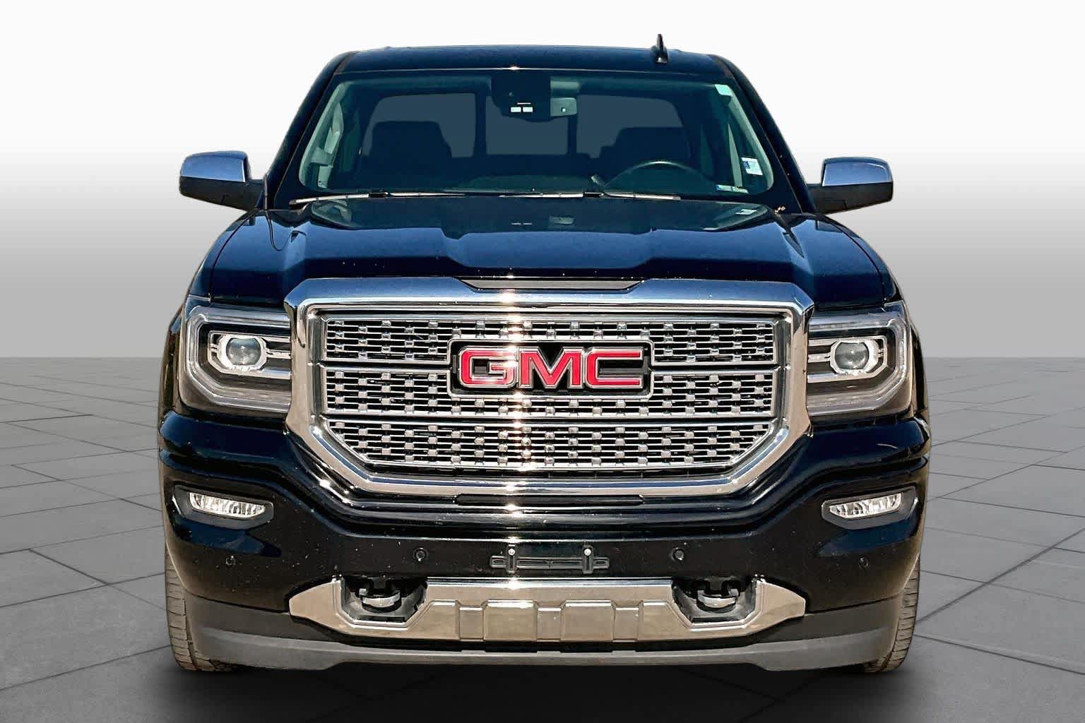 Used 2018 GMC Sierra 1500 Denali w/ Denali Ultimate Package AWD/4WD image 4