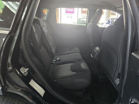 Used 2014 Jeep Cherokee Latitude AWD/4WD image 16