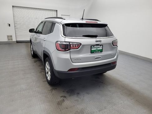 Used 2024 Jeep Compass Latitude image 6