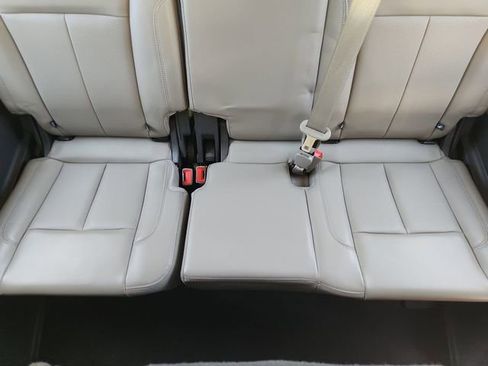 Used 2021 Ford Expedition XLT image 33