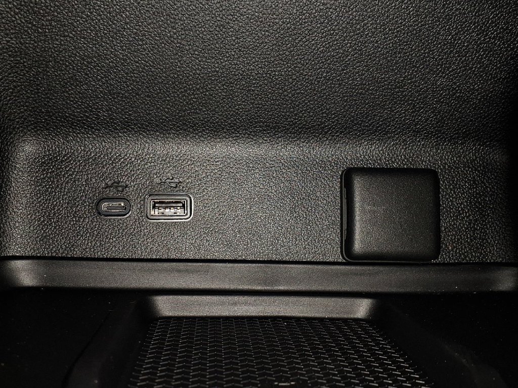 New 2027 Chevrolet Traverse RS FWD image 25