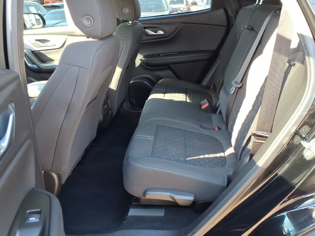 Used 2022 Chevrolet Blazer LT FWD image 11