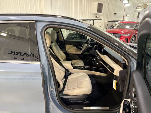 New 2026 Lincoln Corsair Reserve image 29