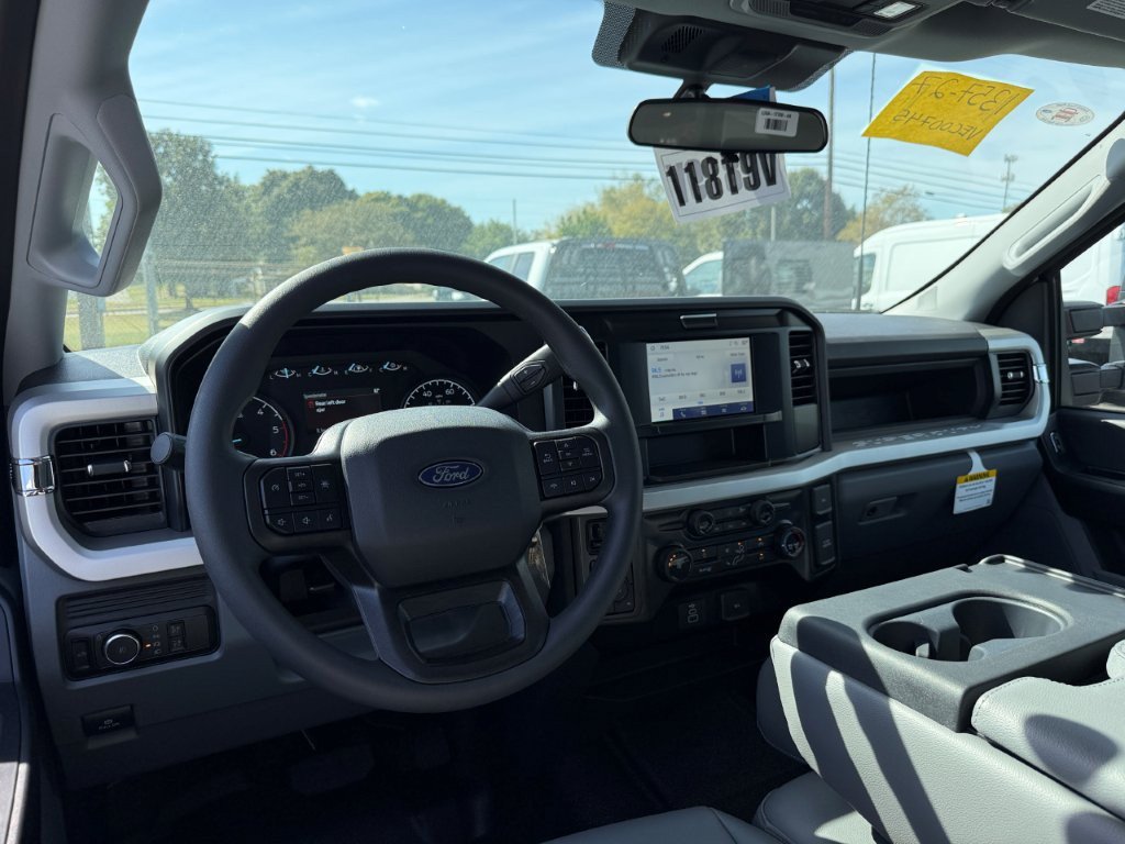 New 2027 Ford F350 XL w/ XL Chrome Package AWD/4WD image 21