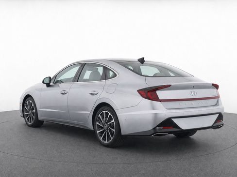 Used 2023 Hyundai Sonata Limited w/ Preferred Accessory Package FWD image 5