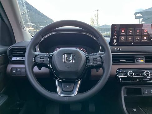 Used 2026 Honda Pilot Elite image 18