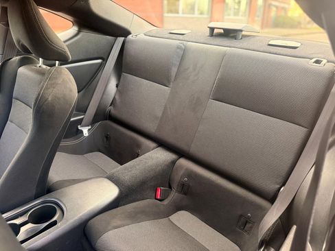 Used 2017 Toyota 86 RWD image 15