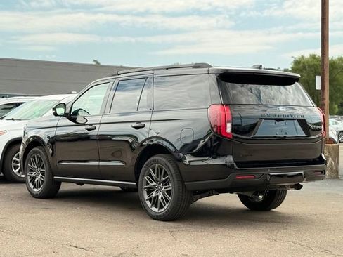 New 2027 Ford Expedition Platinum w/ Stealth Appearance Package AWD/4WD image 47