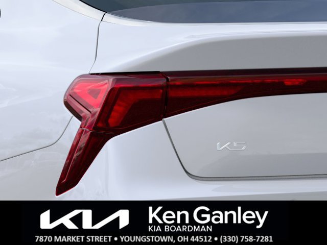 New 2027 Kia K5 LXS FWD image 11