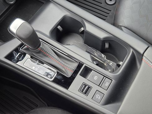 New 2026 Nissan Sentra SR image 18