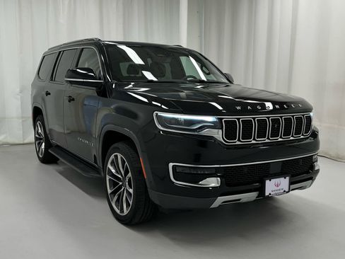 Used 2022 Jeep Wagoneer Series II w/ Convenience Group I image 2