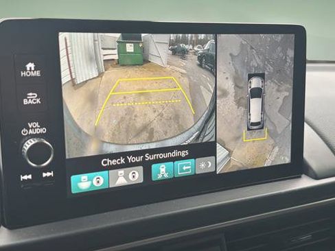 Used 2025 Honda Pilot Elite image 33