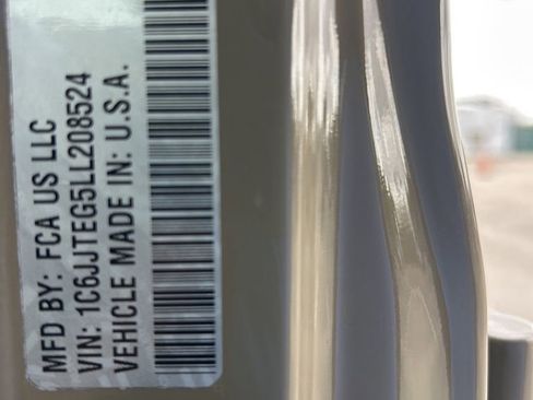 Used 2020 Jeep Gladiator Mojave w/ Trailer Tow Package image 47