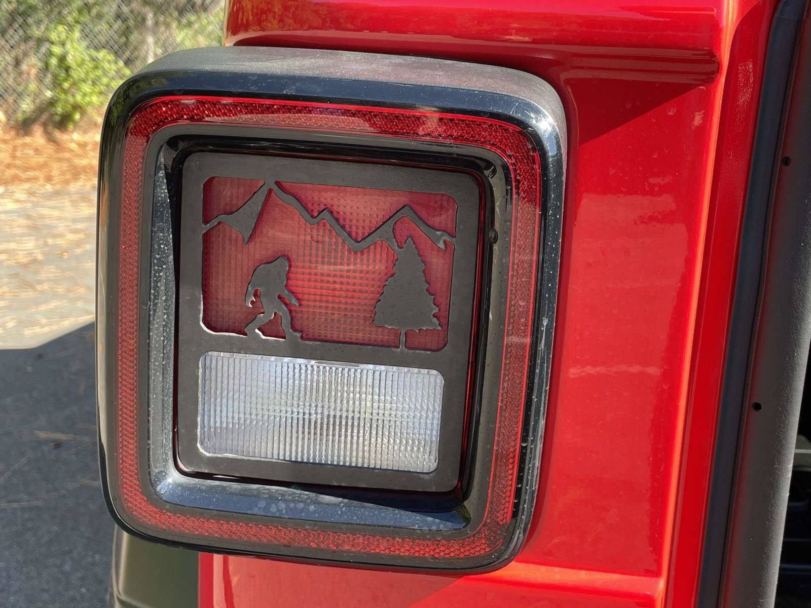 Used 2022 Jeep Wrangler Unlimited Sport AWD/4WD image 12