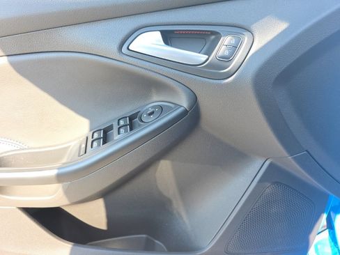 Used 2017 Ford Focus RS AWD/4WD image 16
