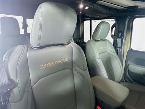 New 2026 Jeep Gladiator Mojave image 20