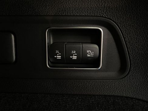 New 2026 Mercedes-Benz GLS 63 AMG 4MATIC image 8