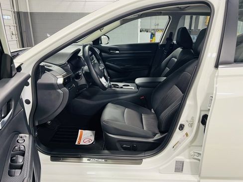 New 2025 Nissan Altima 2.5 SV w/ SV Special Edition Package image 24