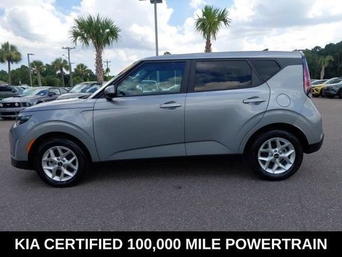 Certified 2025 Kia Soul LX w/ LX Technology Package FWD image 8