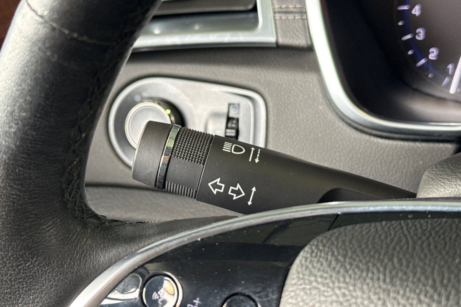 Used 2016 Cadillac SRX Premium AWD/4WD image 33