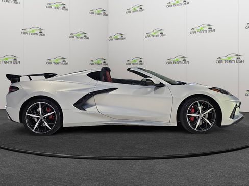 Used 2022 Chevrolet Corvette Stingray Premium Cpe w/ Z51 Performance Package image 8
