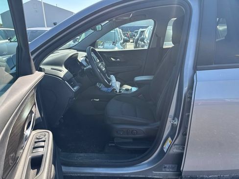 Used 2023 GMC Terrain SLE w/ Driver Convenience Package AWD/4WD image 9