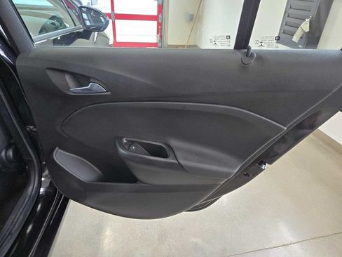 Used 2017 Chevrolet Cruze LS FWD image 21