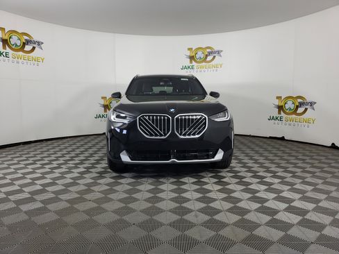Used 2025 BMW X3 xDrive30i w/ Convenience Package image 2
