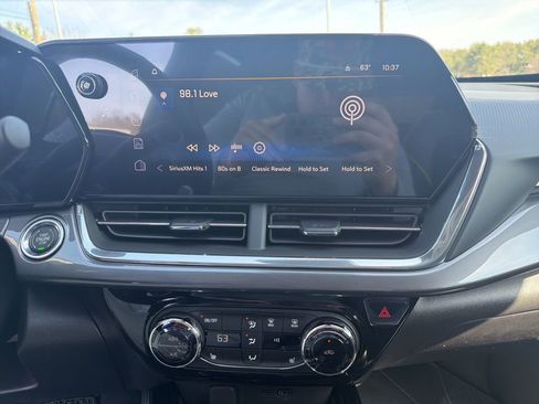 New 2026 Chevrolet Trax ACTIV image 17