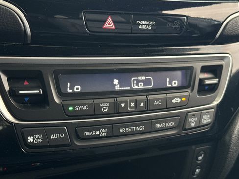 Used 2025 Honda Passport Black Edition image 16
