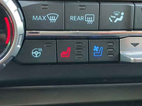 Used 2023 Ford F450 Platinum w/ FX4 Off-Road Package image 22