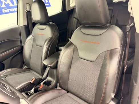 Used 2021 Jeep Compass Trailhawk image 31