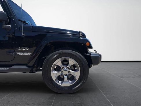 Used 2016 Jeep Wrangler Unlimited Sahara AWD/4WD image 26