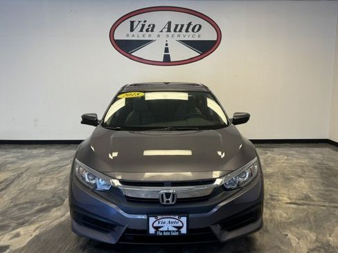 Used 2018 Honda Civic EX image 5