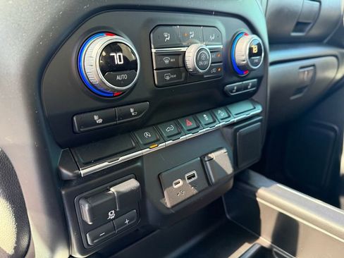 Used 2022 Chevrolet Silverado 1500 RST image 46