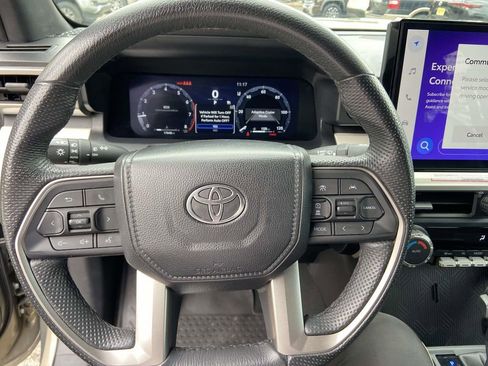 Used 2024 Toyota Tacoma TRD Sport image 30