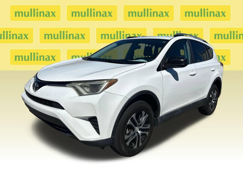 Used 2016 Toyota RAV4 LE FWD image 4