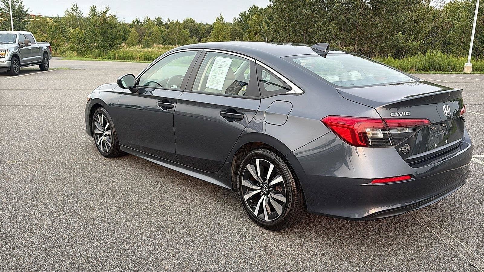 Used 2024 Honda Civic EX image 9