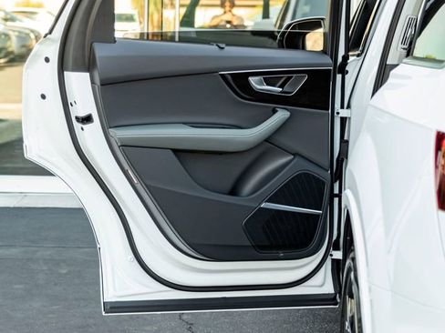 New 2026 Audi Q7 3.0T Premium Plus AWD/4WD image 24