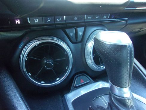 Used 2017 Chevrolet Camaro SS image 20