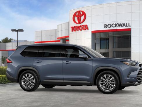 New 2026 Toyota Grand Highlander Platinum image 16