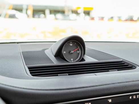 Used 2018 Porsche Panamera 4 AWD/4WD image 22