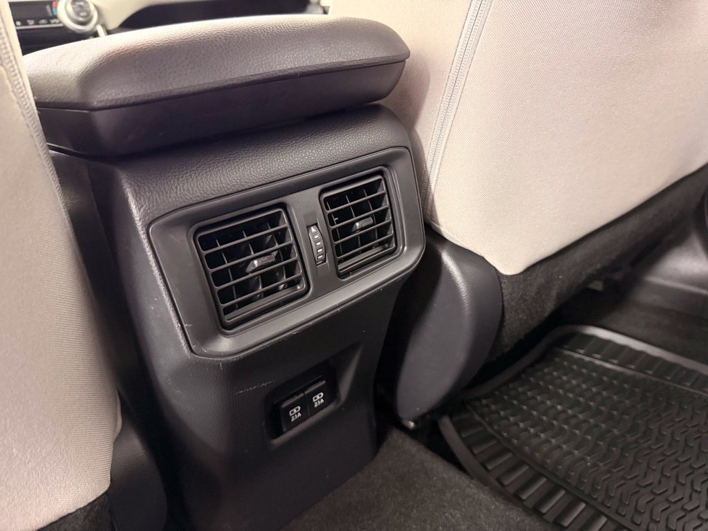 Used 2019 Toyota RAV4 XLE w/ Convenience Package AWD/4WD image 16